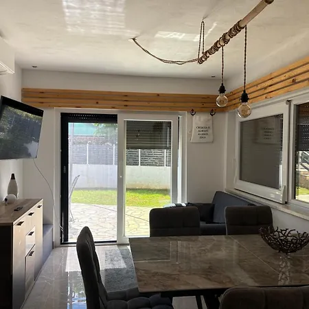 Nyaraló The House Medulin